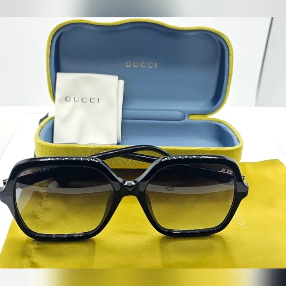GUCCI SUN 1072SA BLACK OVERSIZED SQUARE SUNGLASSES GUCCI LOGO - Picture 4 of 14
